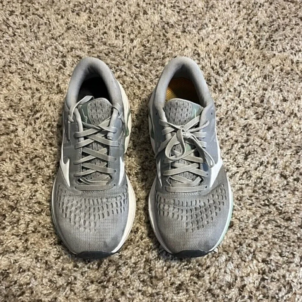MIZUNO wave horizon 5 grey